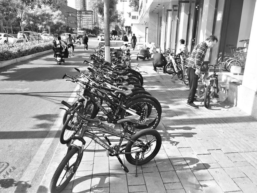 太原电动车批发市场五一活动,自行车销售火热