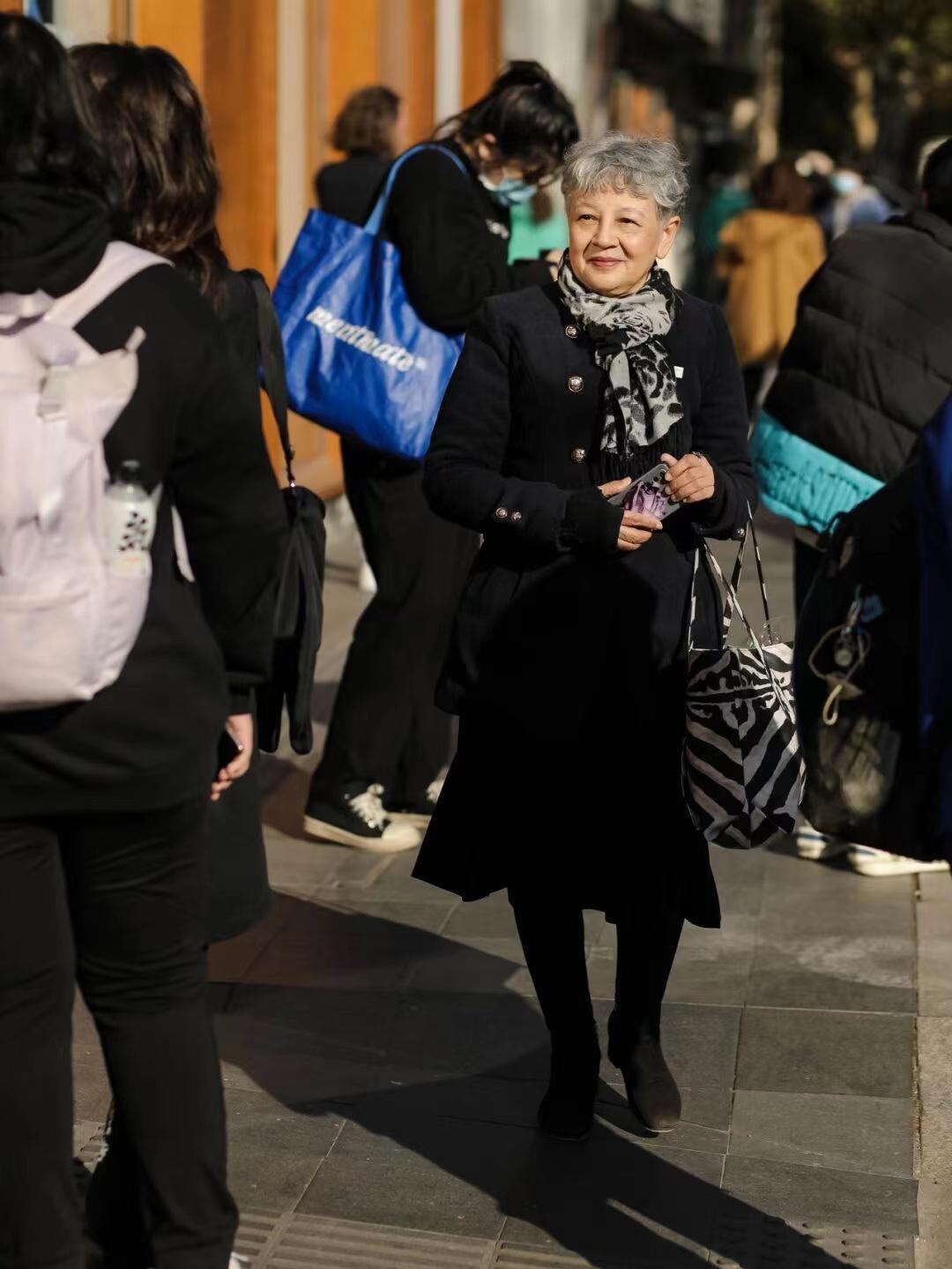 上海时尚奶奶短发,上海时尚奶奶发型短发