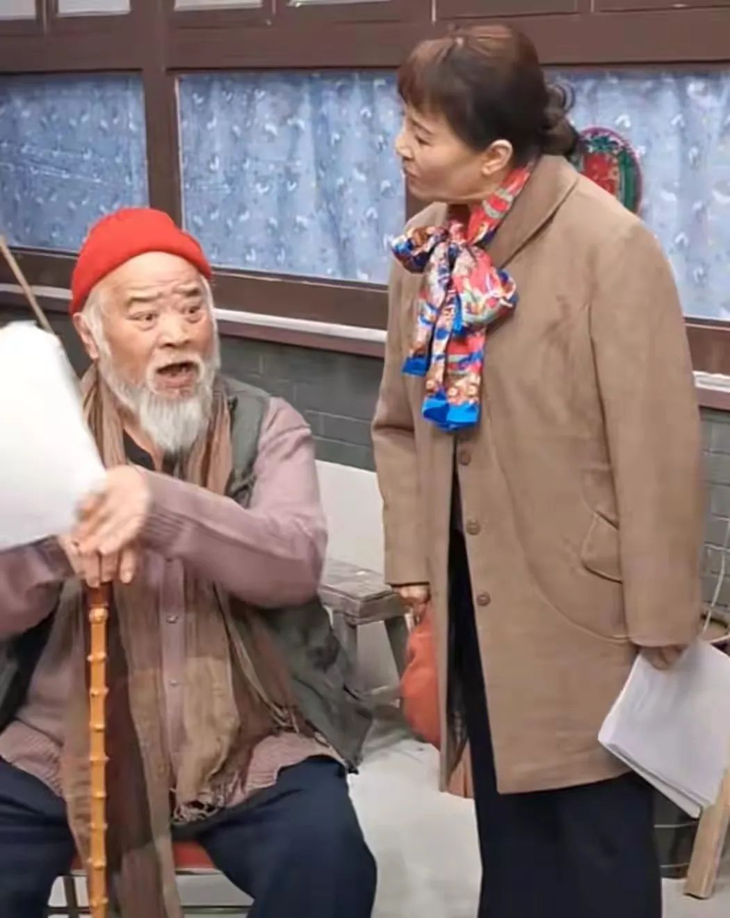 《东北一家人》20年,演员差距悬殊,2位配角离世,小龙套成大腕