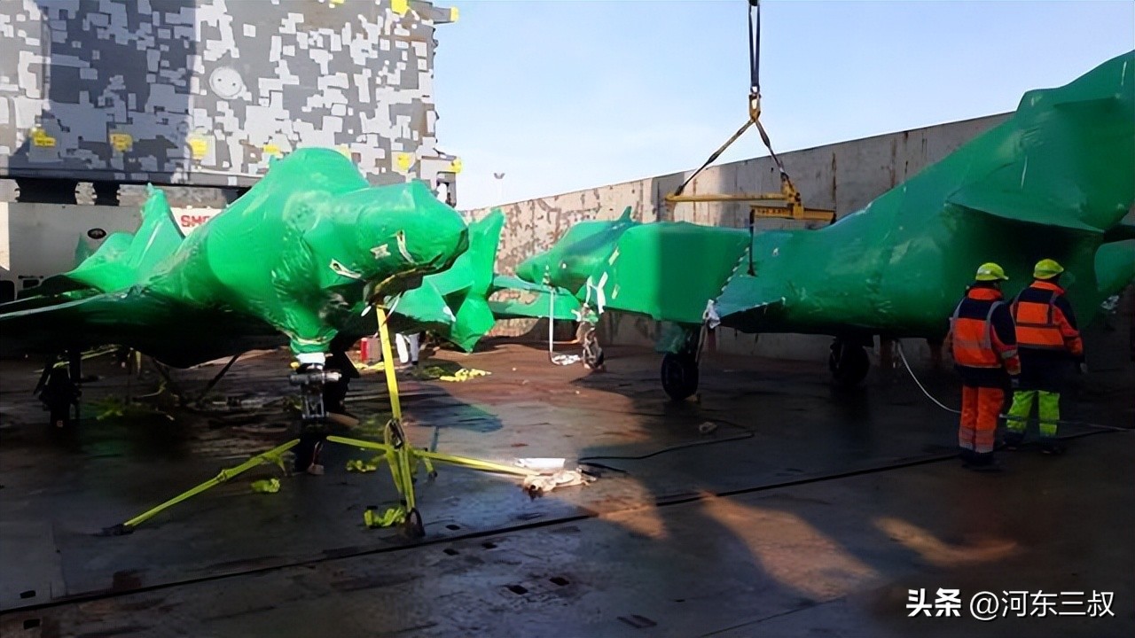 千万欧元买个寂寞，二手超军旗用英国弹射椅，阿根廷又被法国坑了