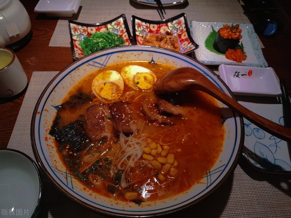 口腔溃疡疼能吃什么可以止痛,口腔溃疡上火如何缓解疼痛