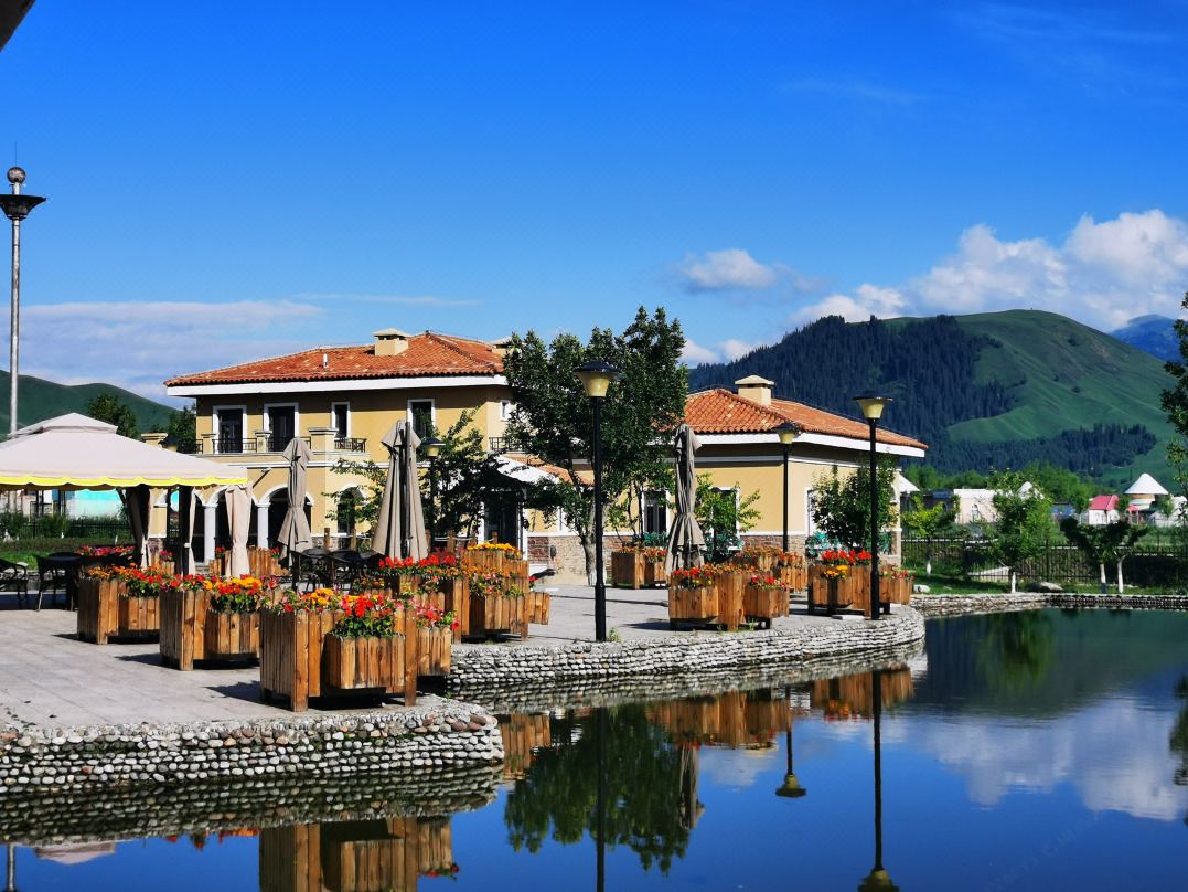 伊犁那拉提草原玩的有啥,伊犁那拉提草原是几级旅游景点