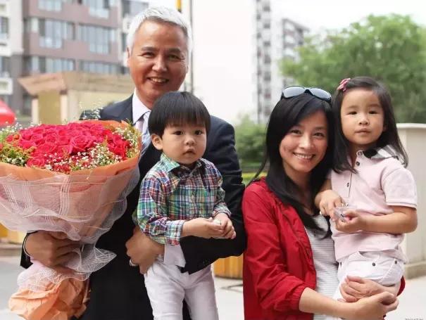 张庭林瑞阳夫妇豪宅,张庭林瑞阳居住上海视频