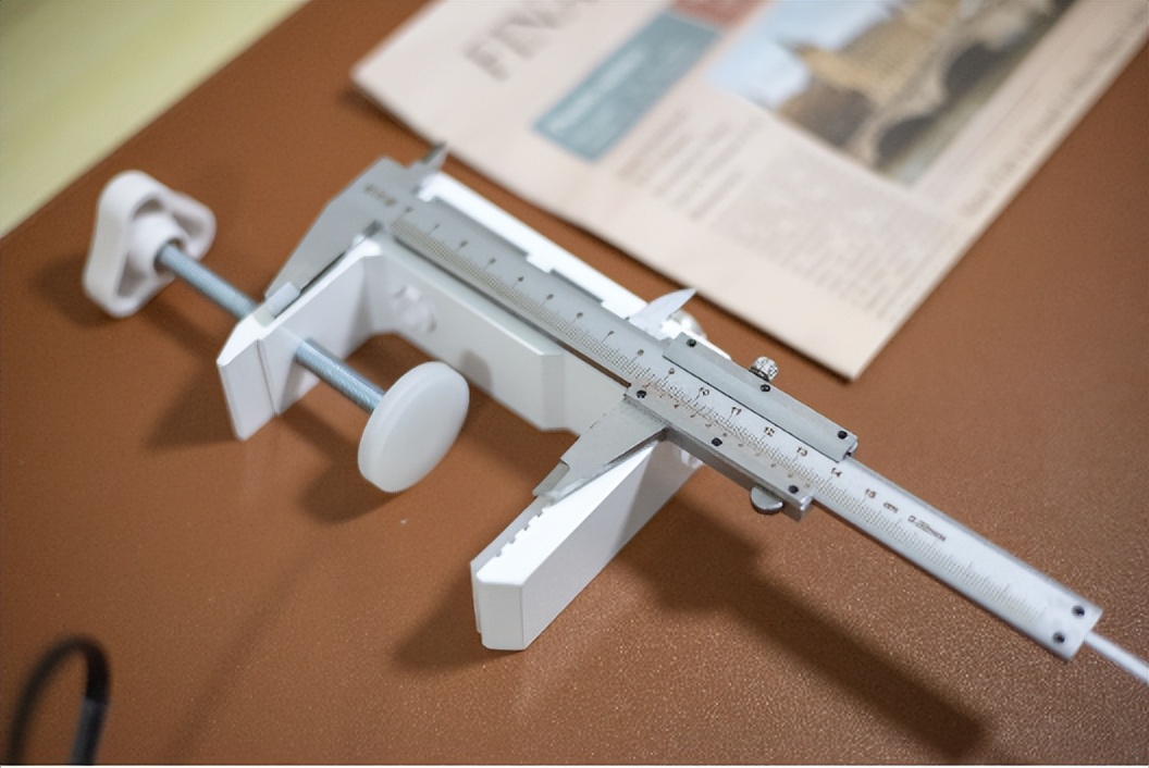 花2000块钱买灯贵吗,花2500买个灯是不是交了智商税