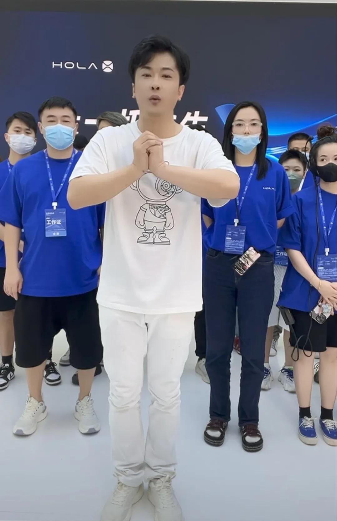 死磕辛巴辛有志！二子爷宣布新品发布会，向快手风向标看齐