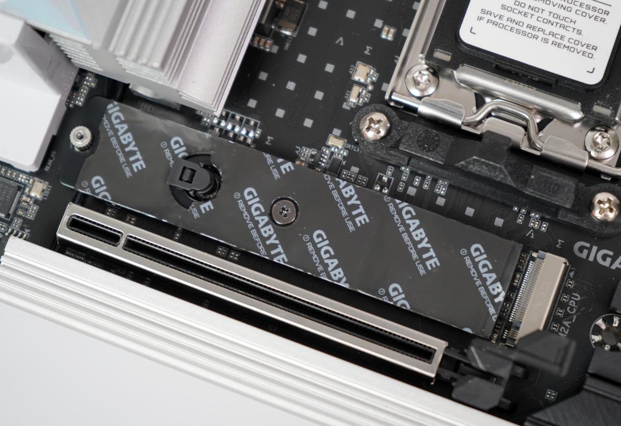 锐龙3700x配b450主板评测,锐龙53600配技嘉主板