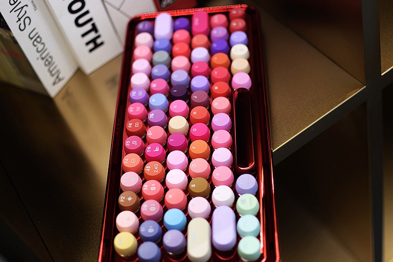 雷柏v500pro多模无线机械键盘,雷柏v500pro多模板机械键盘