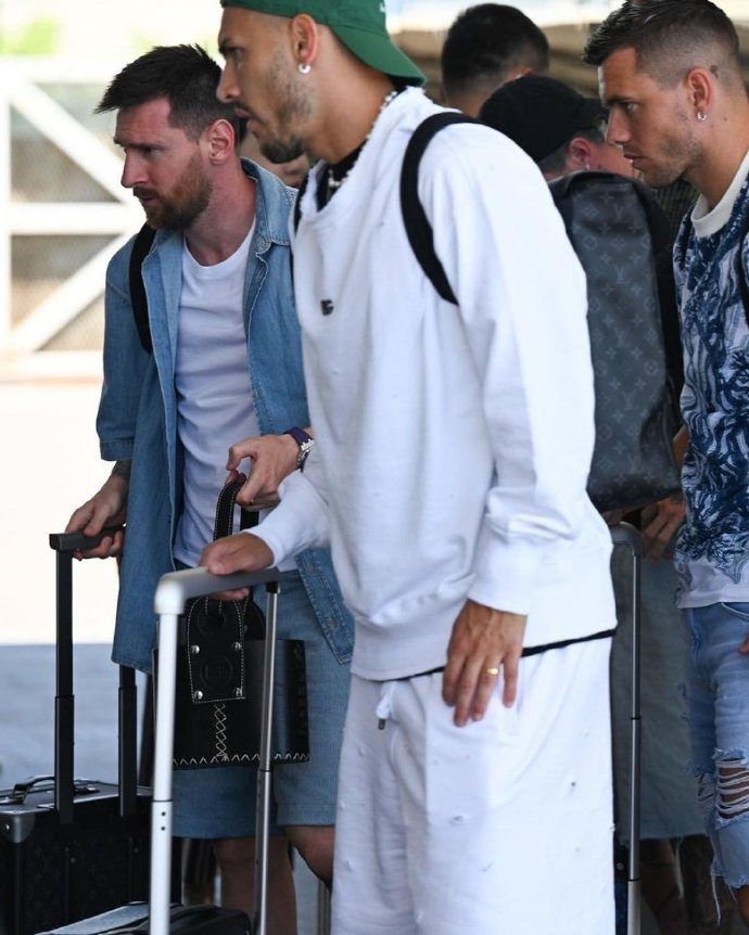 梅西北京顶流,梅西北京接机直播