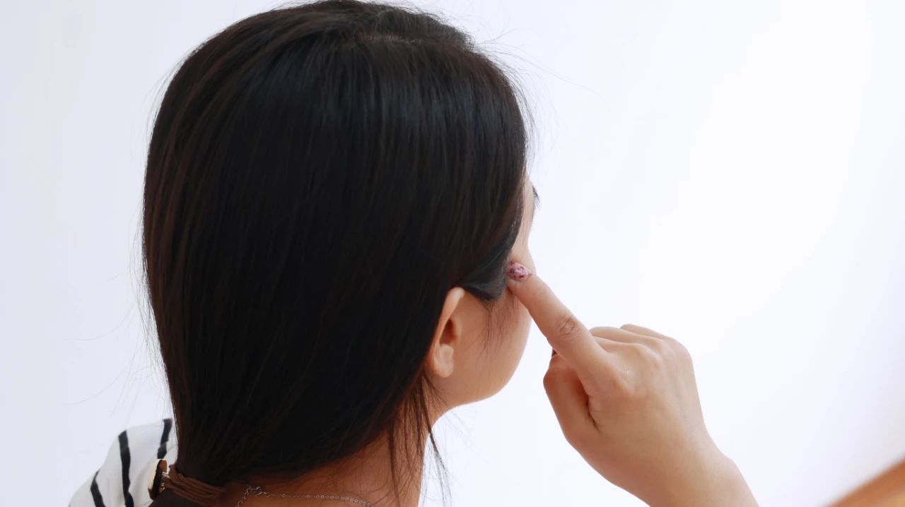 三叉神经痛怎么避免发作,三叉神经痛的病因分析