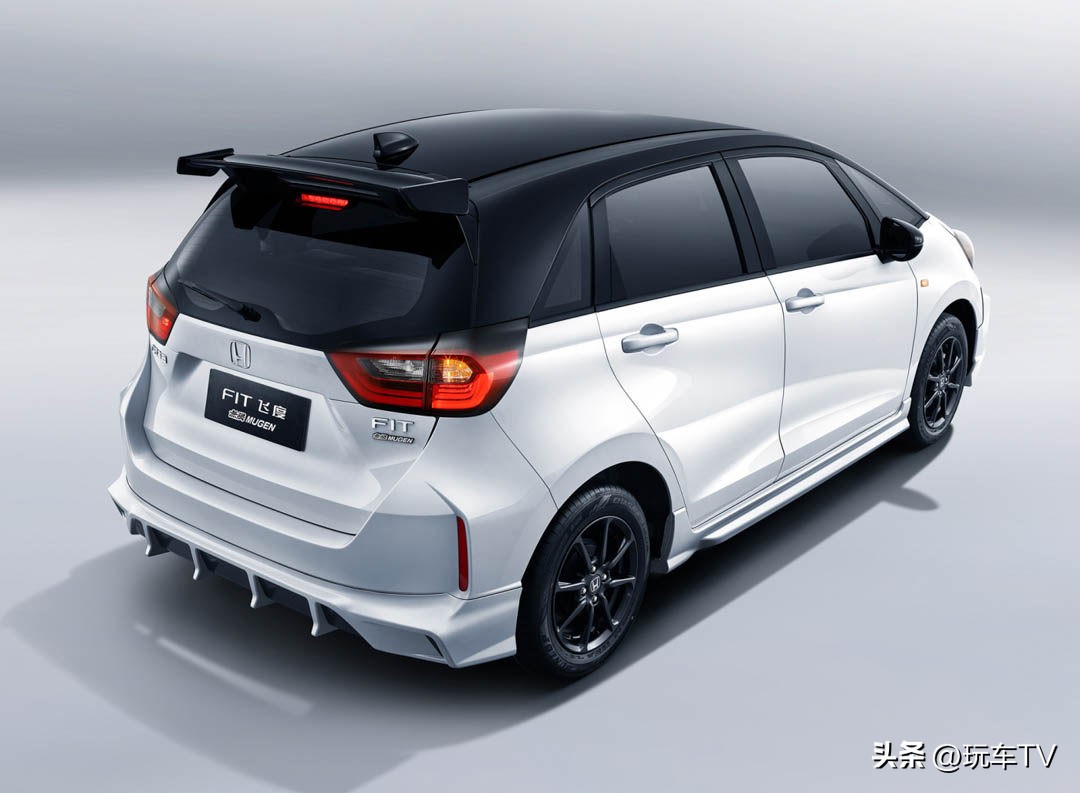 飞度发动机内部强化,飞度原版rs尾翼