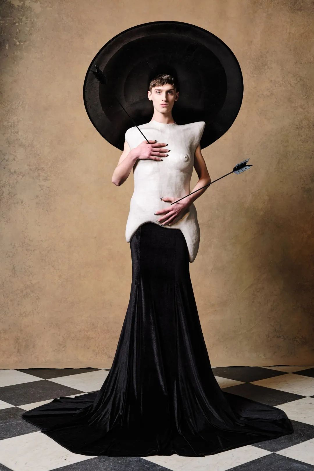 2023春夏伦敦时装周合集,2021秋冬伦敦时装周流行趋势