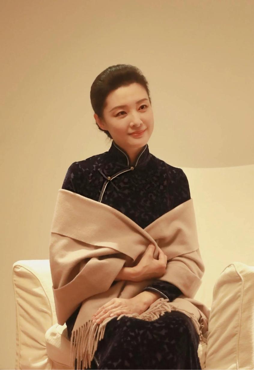 主持人周涛：与姚科离婚后，转身再嫁富豪，直言对女儿心中有愧