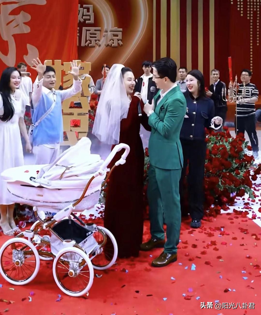 为成名网红付出的代价,为网红助力打榜被骗钱