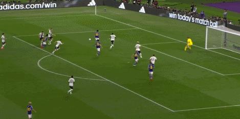 世界杯德国vs日本爆冷图片,德国队1-2不敌日本队相关精彩图片