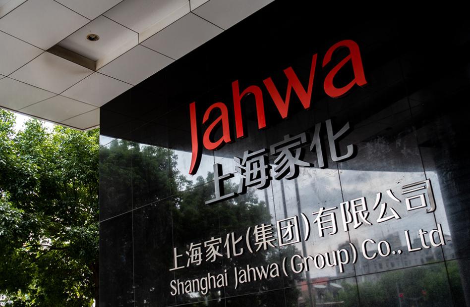 1瓶9块,年入70亿!中国最“土”老字号,为什么还没倒?