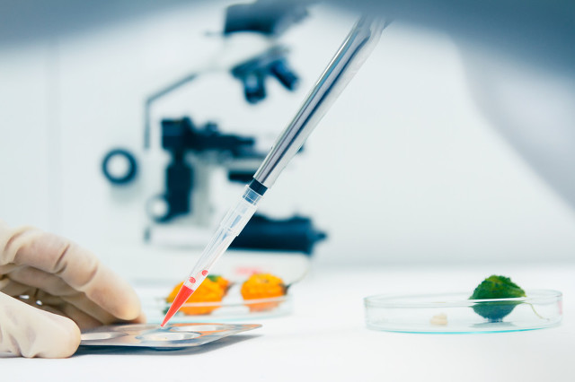 理肤泉修复面霜适合油痘肌,理肤泉油痘肌保湿乳液