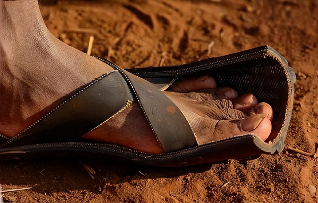 中国旧轮胎成非洲“抢手货”？用来做什么？这个生意有多暴利？