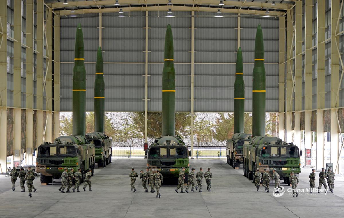 日本准备了7颗卫星，台海方向是重点，解放军反制手段已准备多年