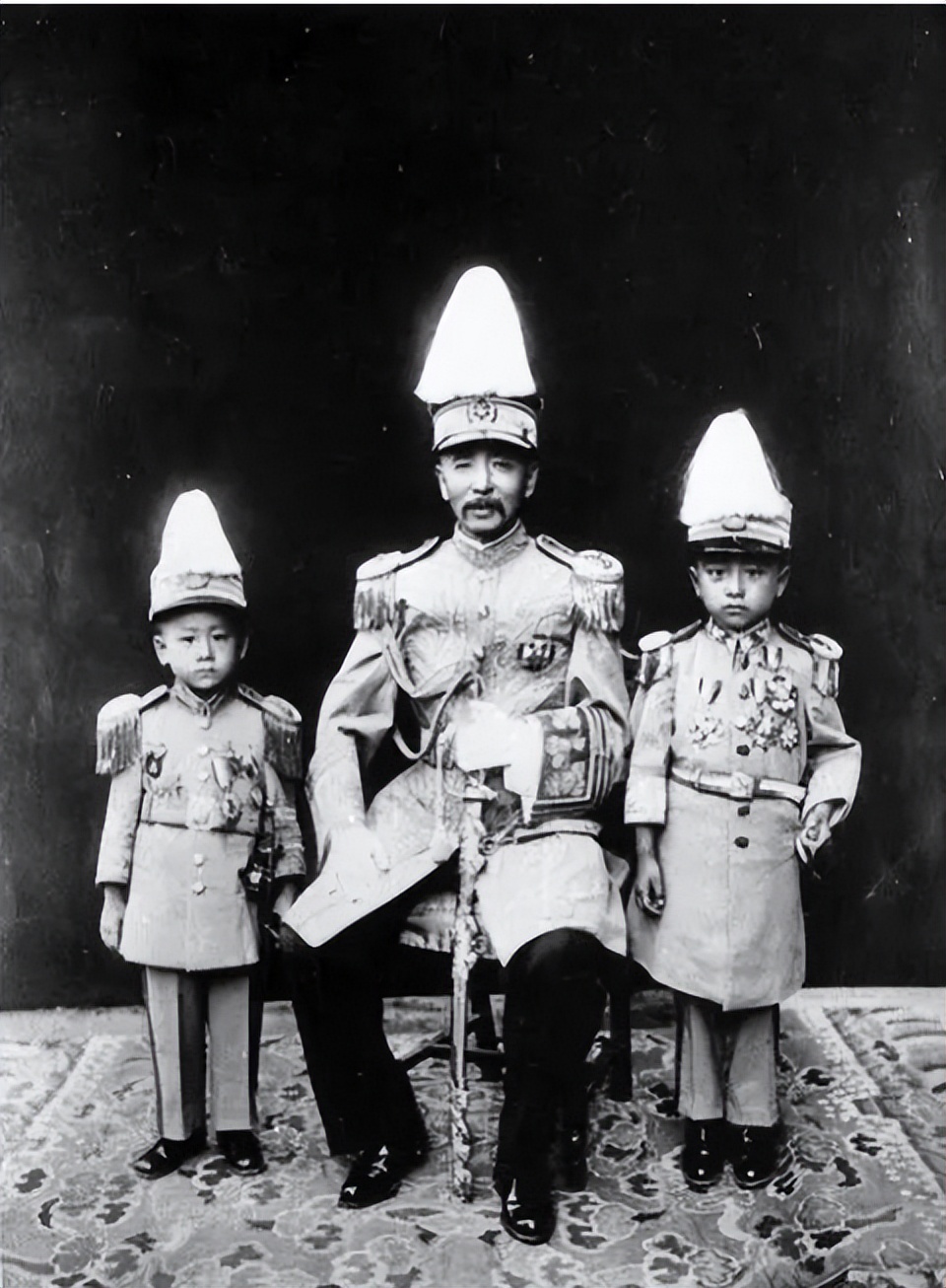 张作霖被炸死后日本首相痛哭不止,张作霖被日本炸死的事件