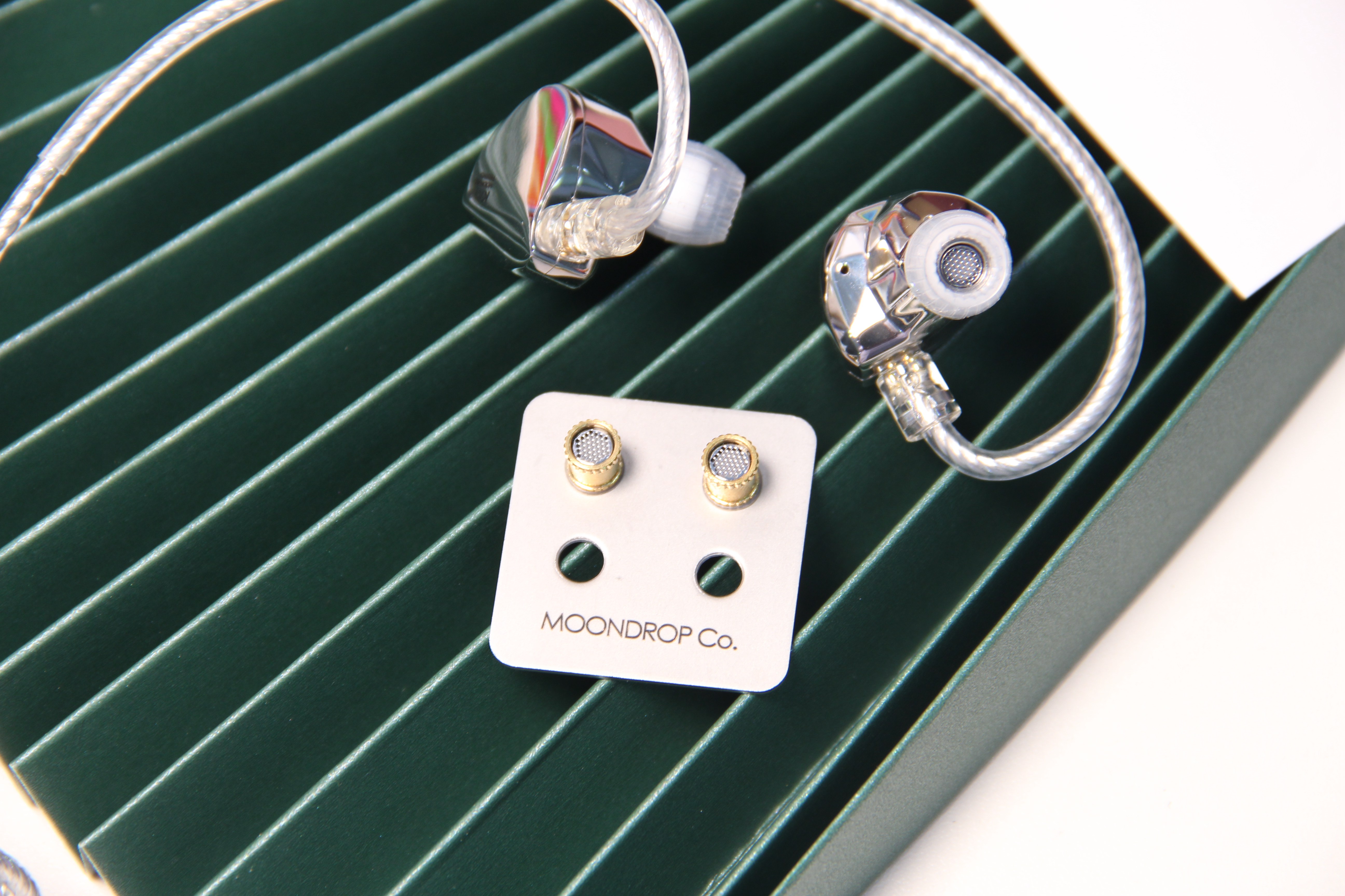 水月雨兰值得买吗,水月雨kato比得上费兰朵吗