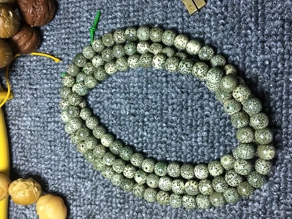 星月盘玩的几大误区,假星月菩提盘玩是什么样的