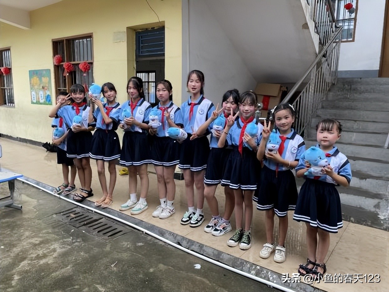 富德生命人寿2022“小海豚计划”爱心足迹｜童心相连情满六一