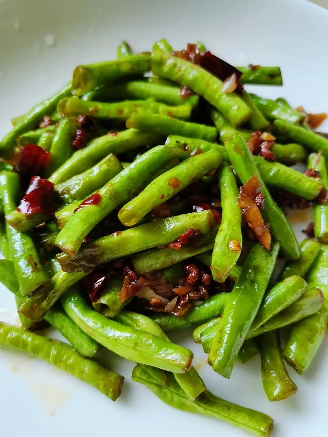 炒菜怎么做好吃又干净窍门,小白炒菜方法