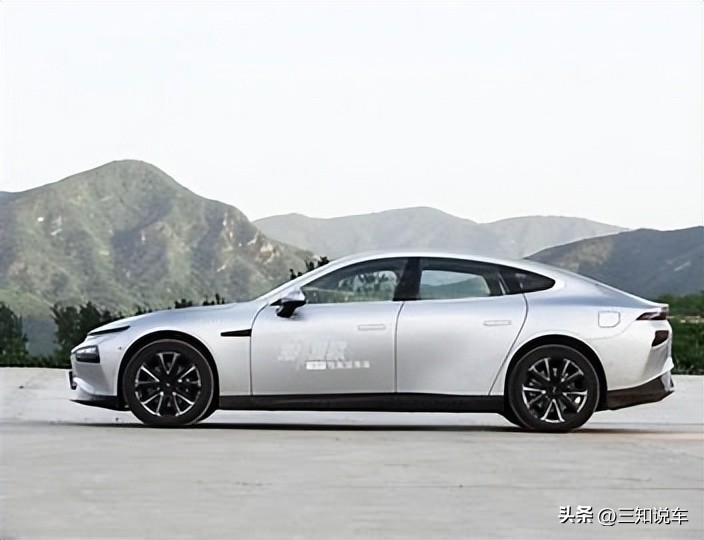 家用车买什么车型最实用轿车和suv,家用车suv好还是b级轿车好