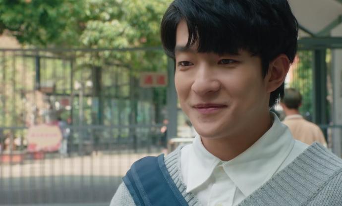 首播拿下飙升榜第一,开播热度第一名