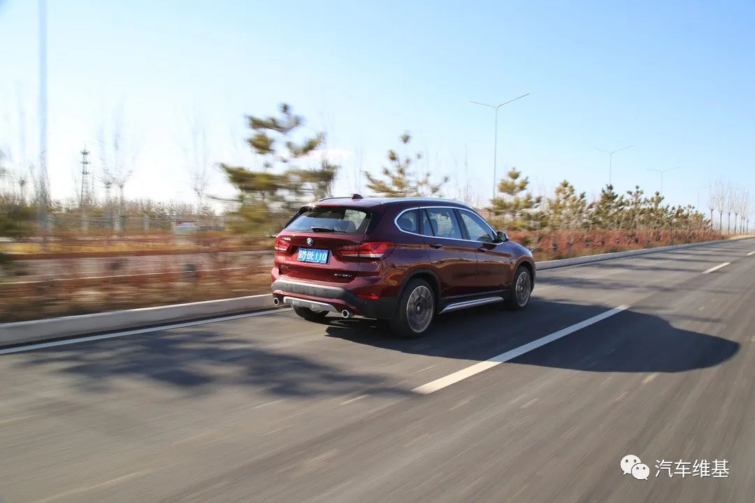 bmw全新x1试驾,bmwx12021款