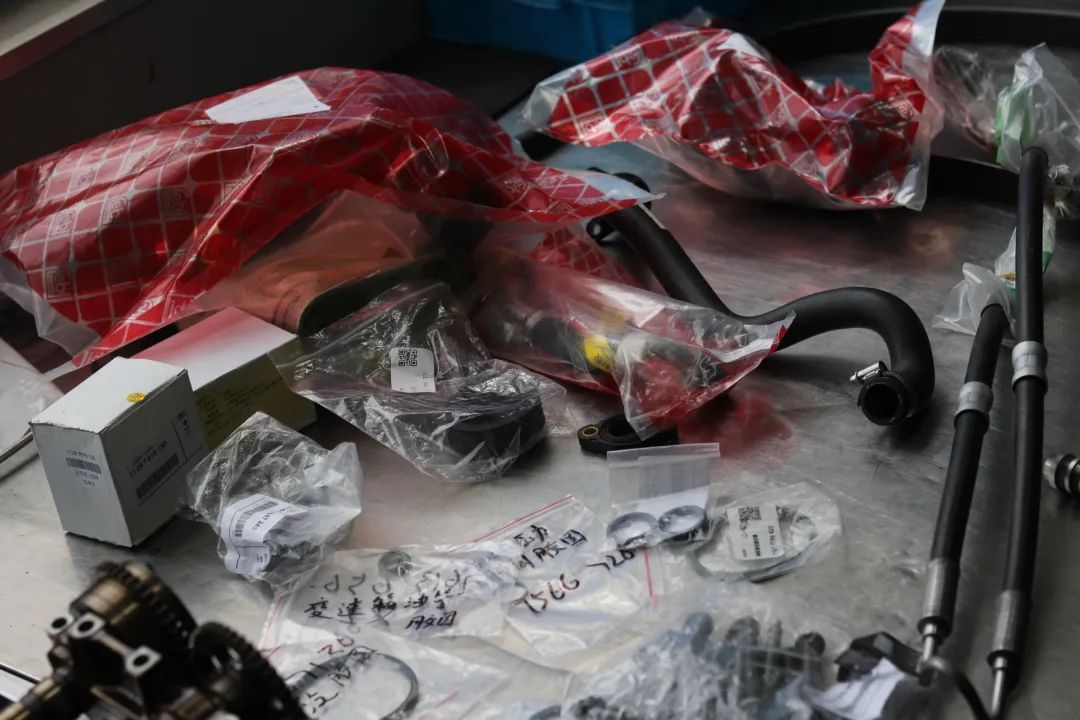 宝马x5老改新二手出售五万左右,宝马x5整车全部翻新要多少钱