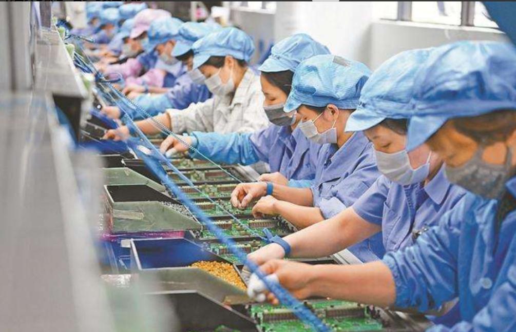 1995年韩国女老板下跪,河南小伙拒绝女老板