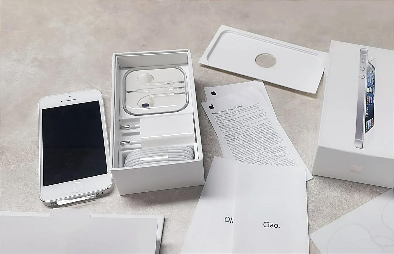 iphone4s和iphone5有什么区别,iphone4s好还是iphone5好