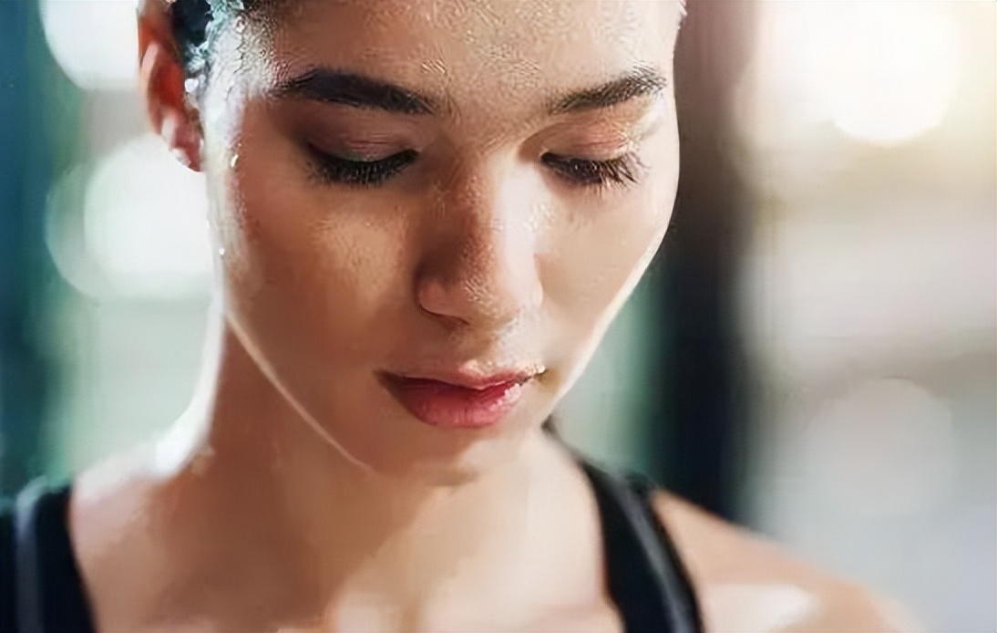 出汗和自汗多是什么原因,自汗严重且一动就出汗是什么原因