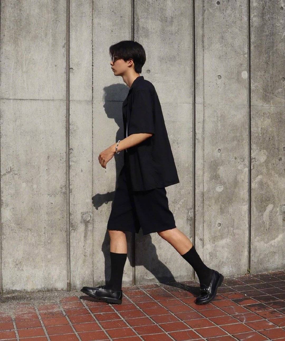 魔性小短裤怎么搭配,高街短裤怎么搭配