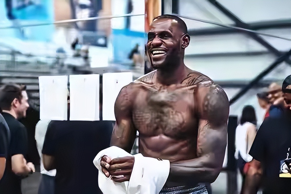 詹姆斯战胜勇士赛后咆哮,詹姆斯首次承认不能战胜勇士