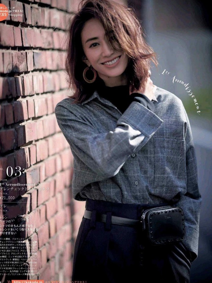 适合脸小女生的发型短发酷过肩,40岁什么样头发减龄又显气质