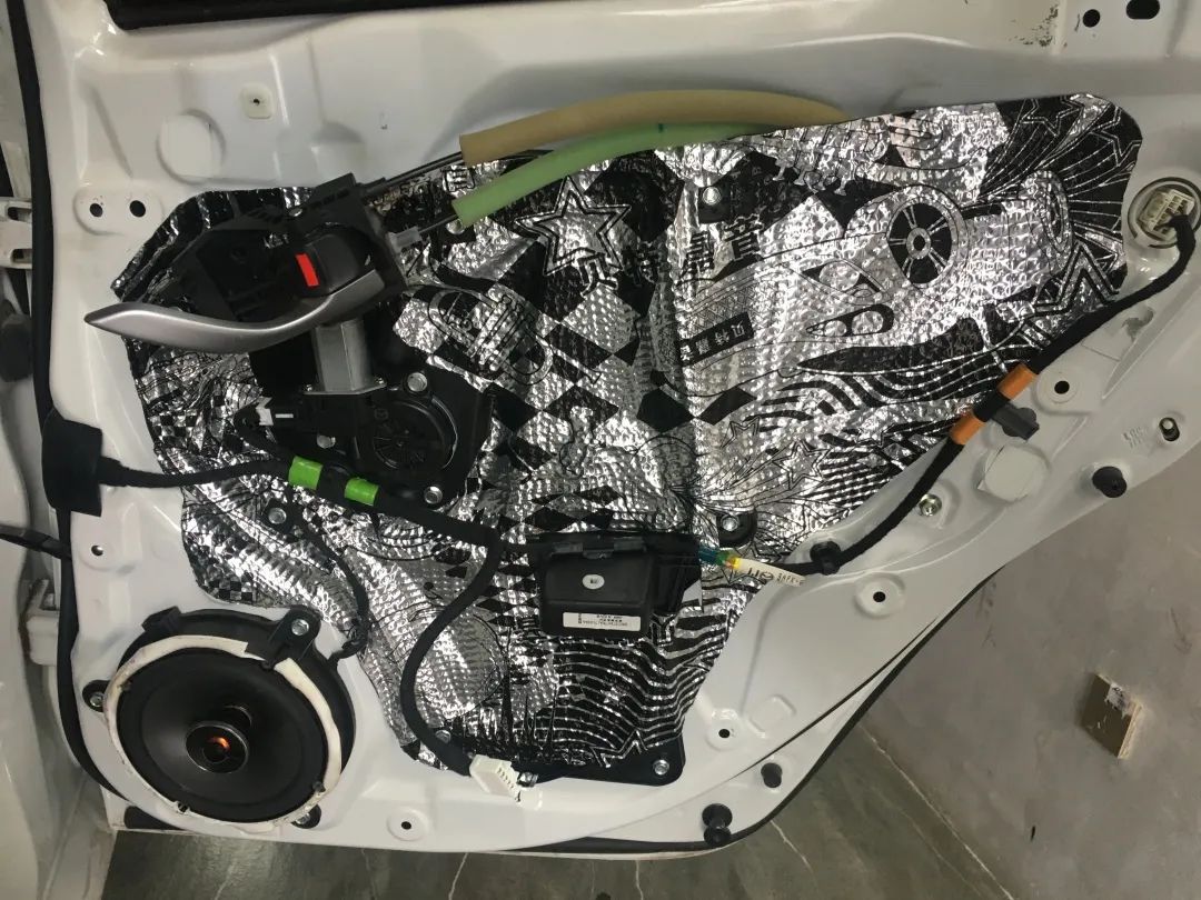 流连忘返，畅听所爱，马自达昂克赛拉升级德国喜力士F62C音响