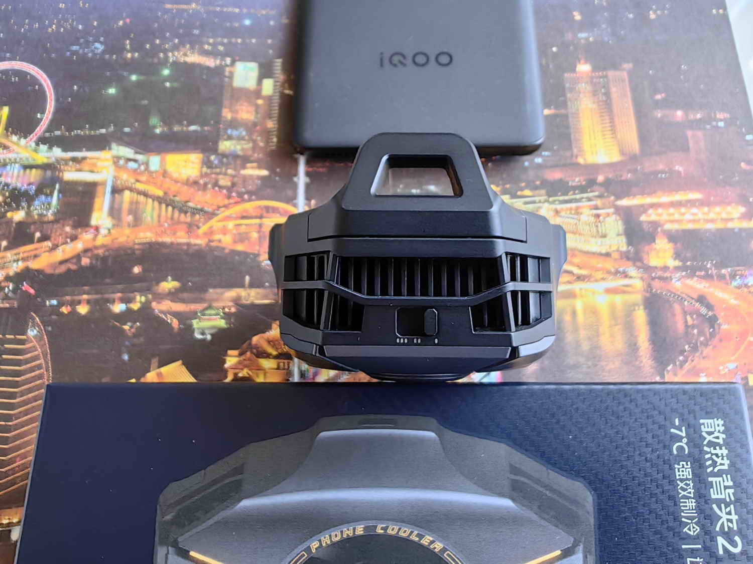 手机散热背夹iQOO,iqoo散热背夹2neo和1pro怎么选