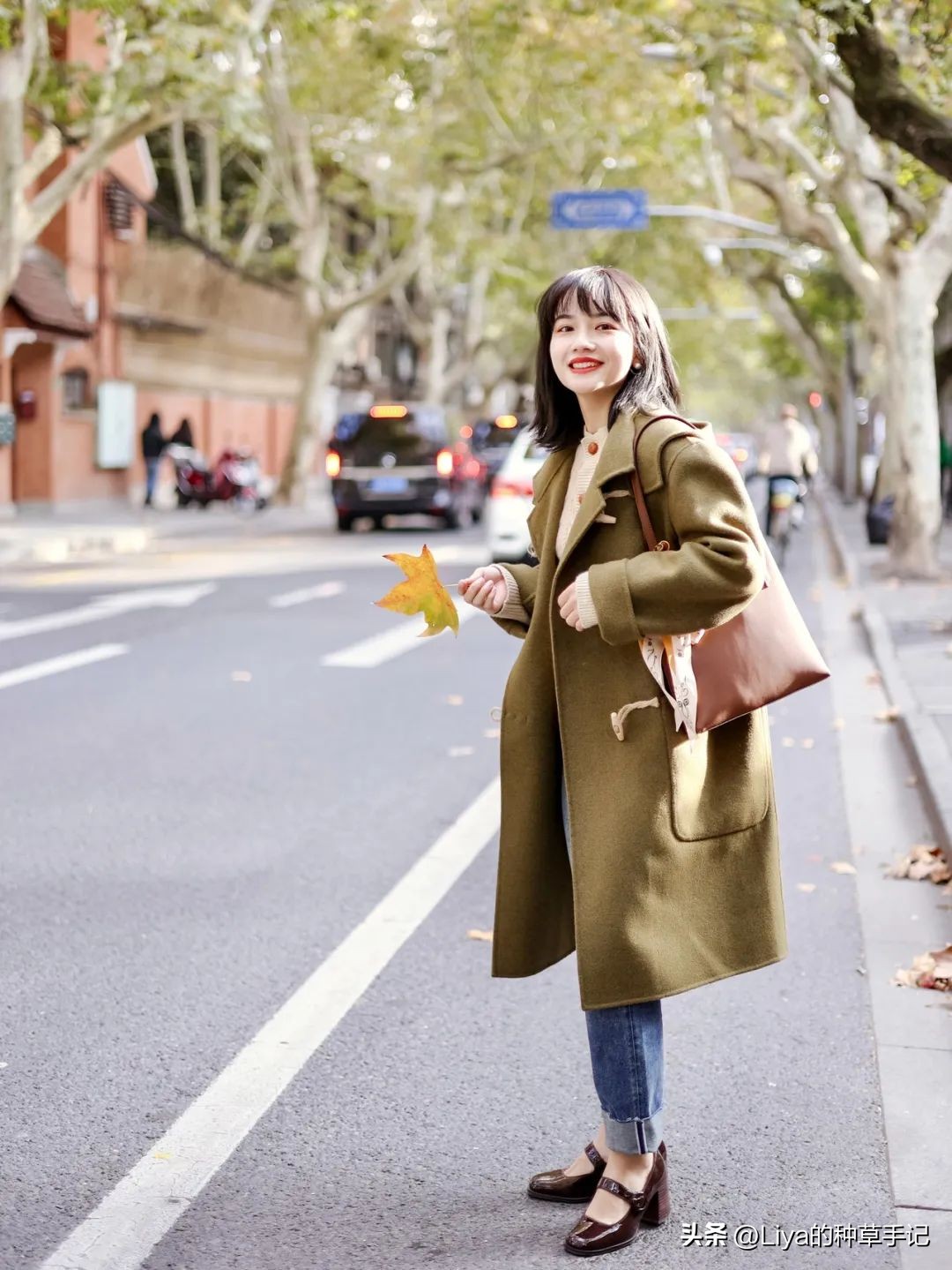 冬天穿什么长款外套保暖又时尚,秋冬厚外套这样选保暖又好看