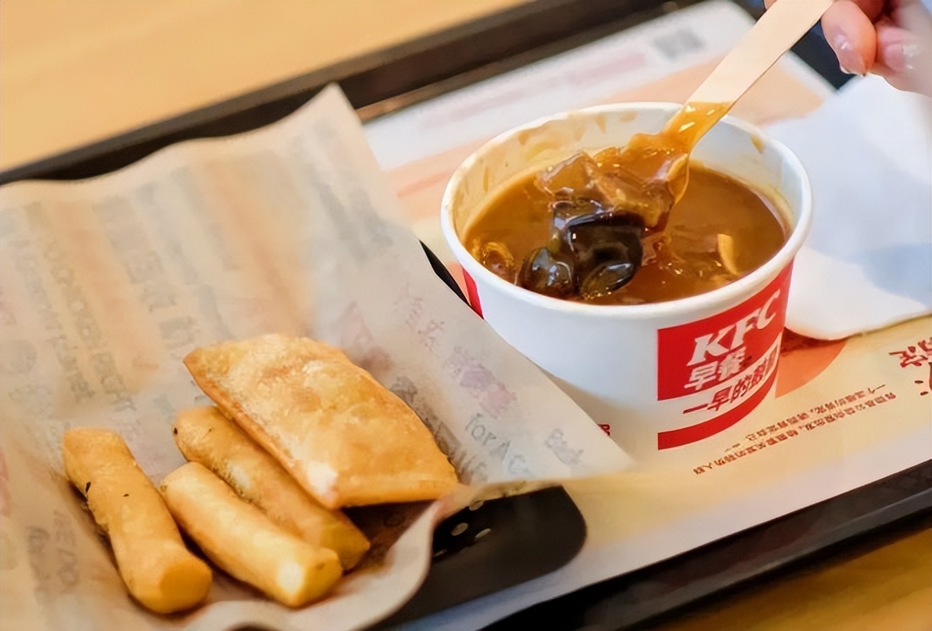 熊猫星厨2019年度餐饮创新服务商,餐饮零售化选推熊猫星厨