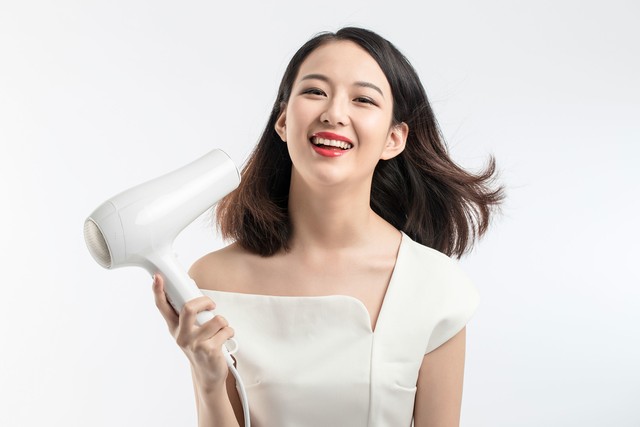 千万不要随便给女生送礼物,送女生礼物的时候千万别问要不要