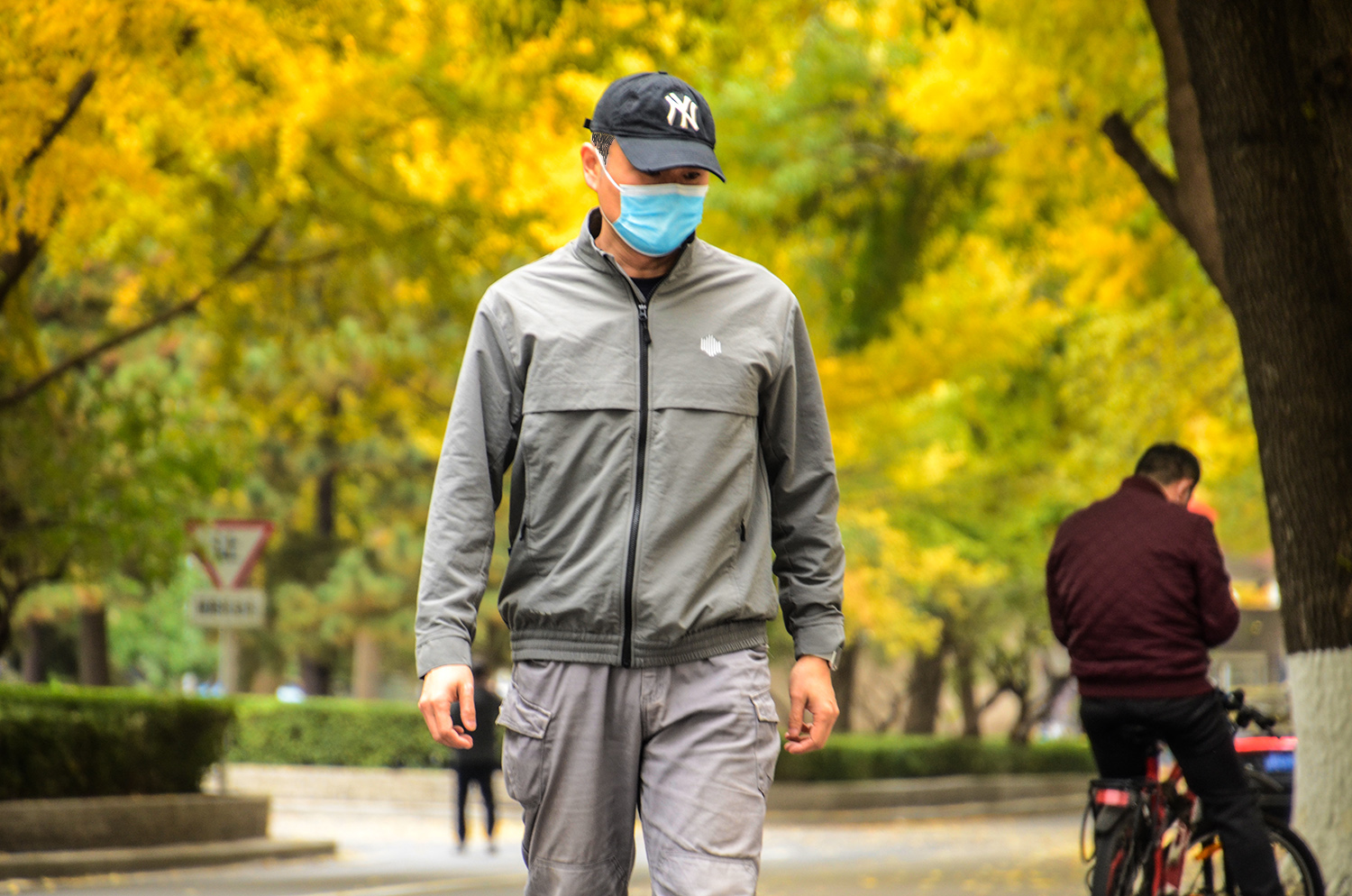 冷风、湿热、油污、真菌统统被吸走：单导黑洞夹克