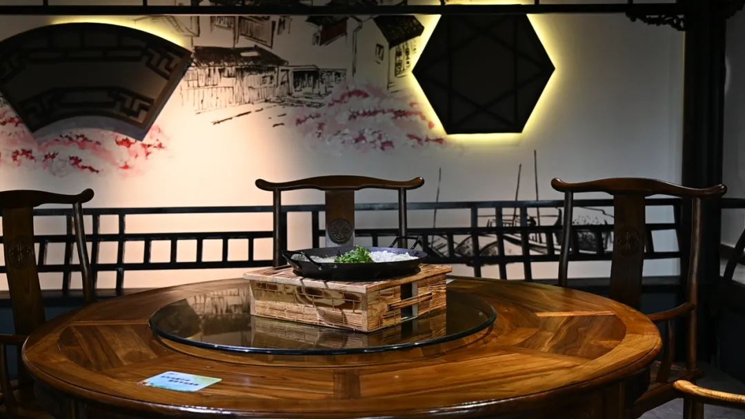 洪泽朱坝美食城小鱼锅贴哪家正宗,靠近洪泽湖服务区的小鱼锅贴店