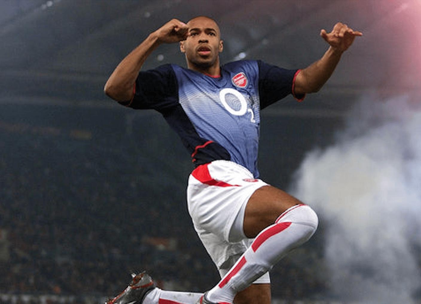 超长过膝足球袜怎么穿才最帅气,好穿又便宜的过膝足球袜