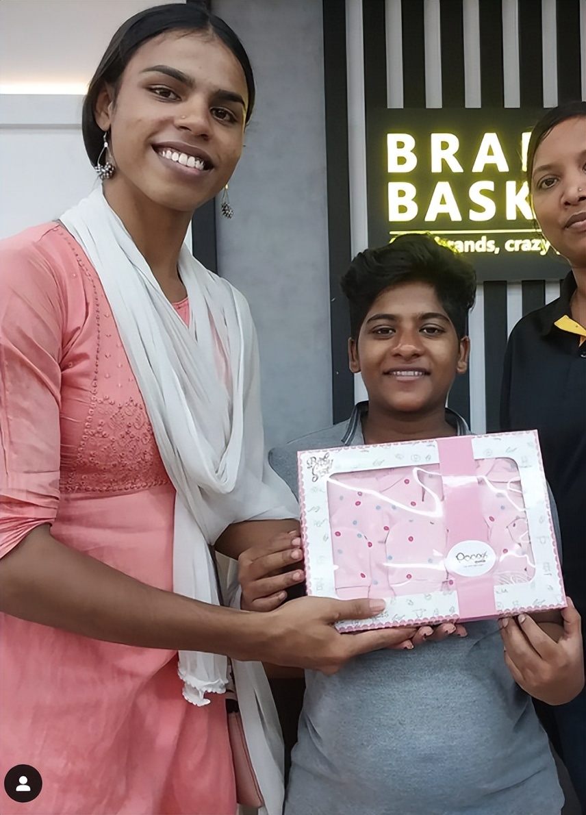 印度跨性别夫妇孕照引轰动！为有一个自己的娃，爸爸选择了怀孕