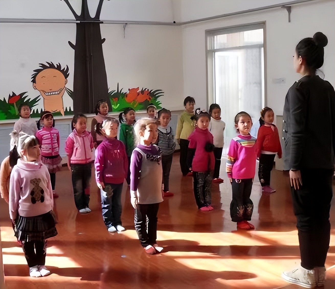 湖南生下小猴子卖给马戏团,湖南一产妇生下“小猴子”