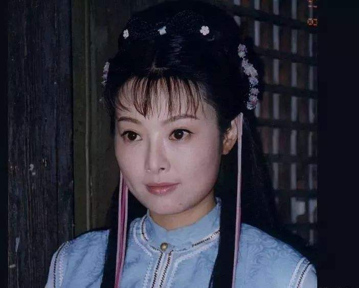 袁立做慈善被恶意之人中伤怎么看,袁立做慈善的事