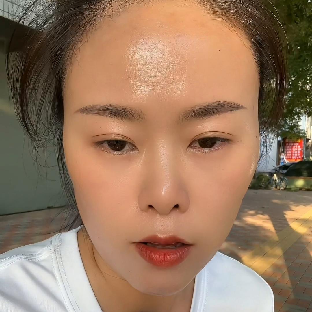 石家庄为什么这么多人打工,成都出现很多假装上班的人