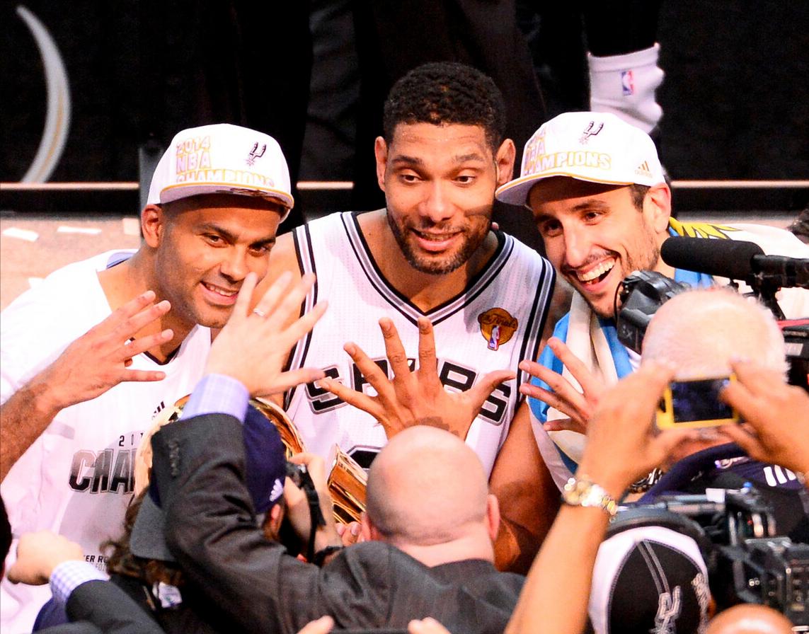 詹姆斯会在湖人退役吗,湖人四连败詹姆斯谈退役